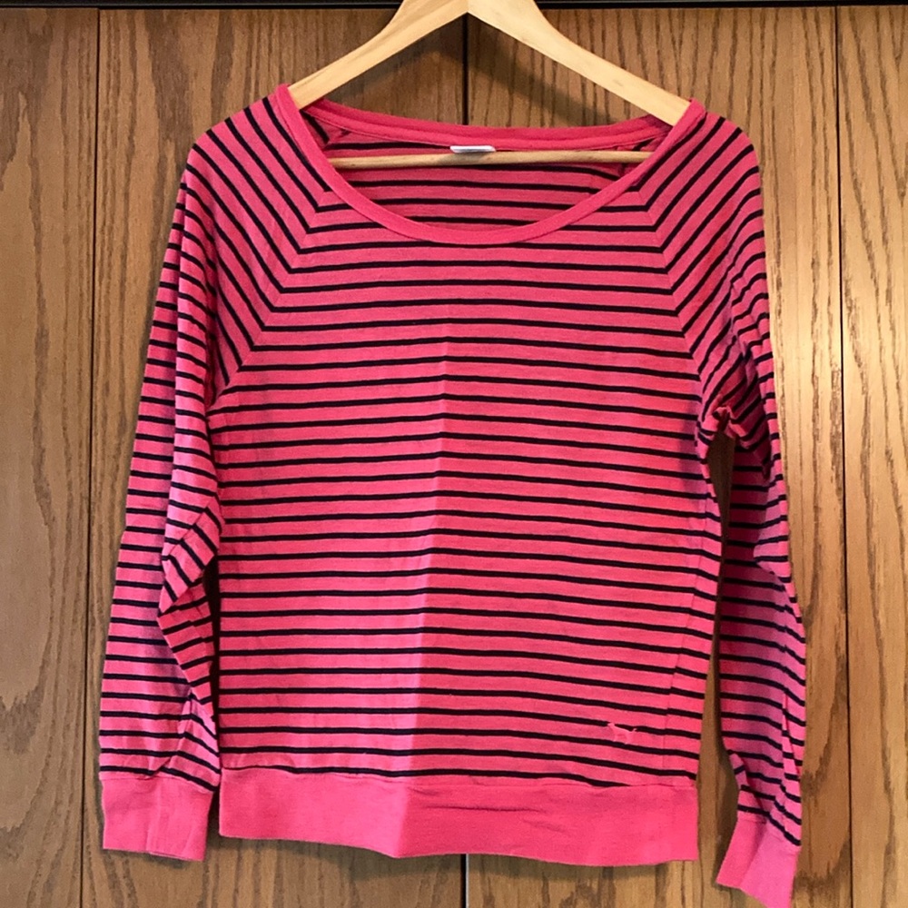 Loose fitting long sleeve shirt